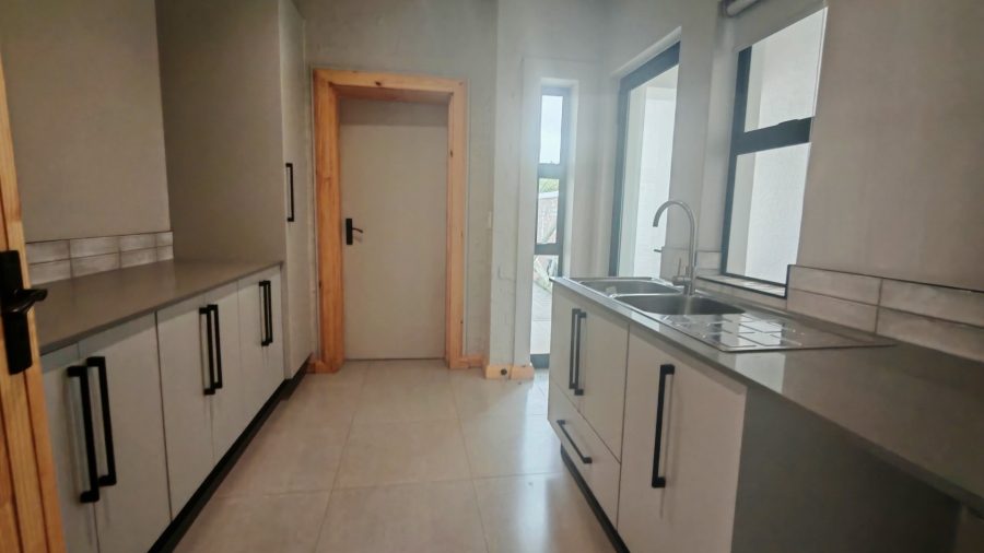 3 Bedroom Property for Sale in Highlands Western Cape